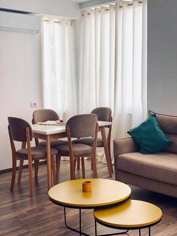 Kuta Apartments Tirane Exteriör bild