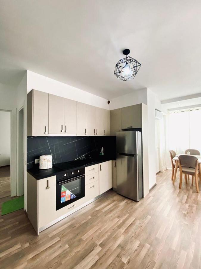 Kuta Apartments Tirane Exteriör bild